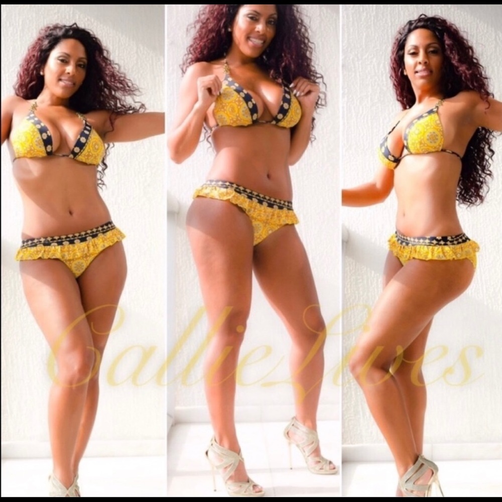 New! Sale 🔥 Gorgeous Navy & Yellow Monogram Ruffle Bikini Swimsuit Tassels